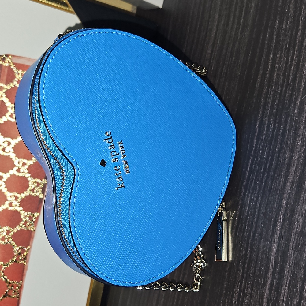 Kate Spade Nwot Love Shack Mini Heart Crossbody Bag - Picture 2 of 12